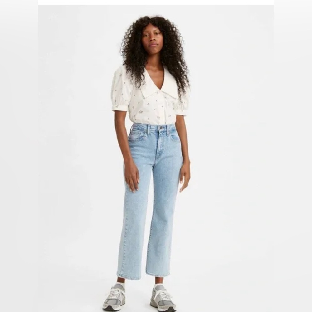 Levi’s Levis High-Waisted Cropped Flare Jeans - Size 32